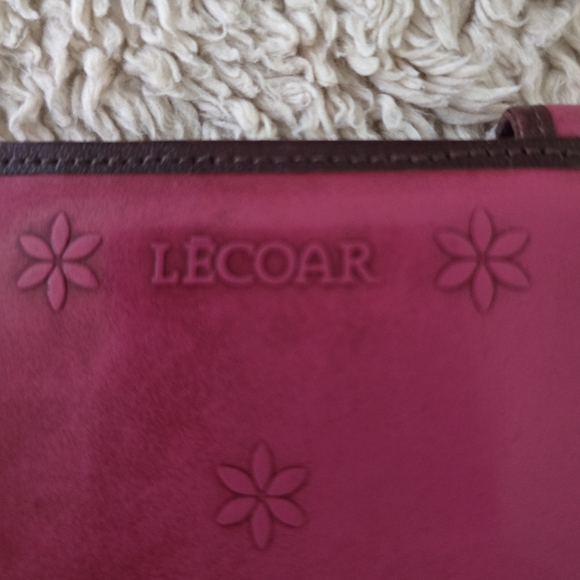 Pink Wallet - Picture 3 of 13